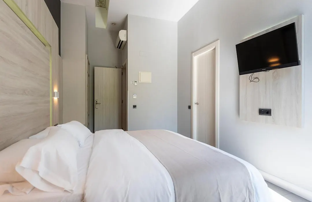 Plaza Goya Rooms-1
